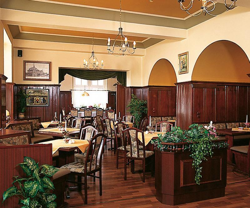 Hotel - Restaurant Kurhaus Klotzsche Дрезден Экстерьер фото
